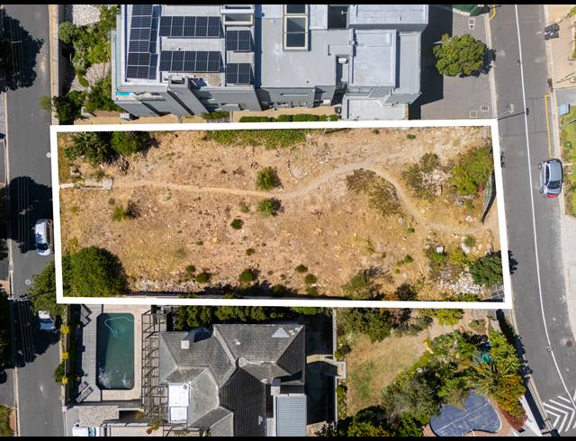 883M² VACANT LAND FOR SALE IN CAMPS BAY
